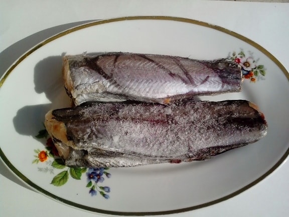 saltwater-fish-hake-meat-steak-fillets-5