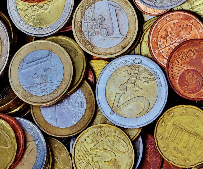 Bank, pénz, készpénz, cent, fémből készült érmék, kereskedelem, valuta, gazdaság, euro