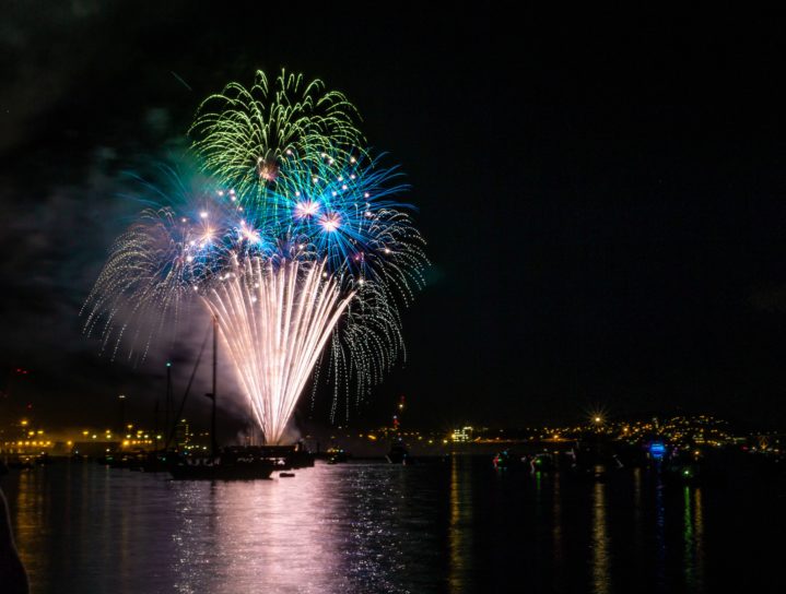 focuri de artificii, lumini, noapte, râu, apă, sărbătoare, city, întuneric, Festivalul