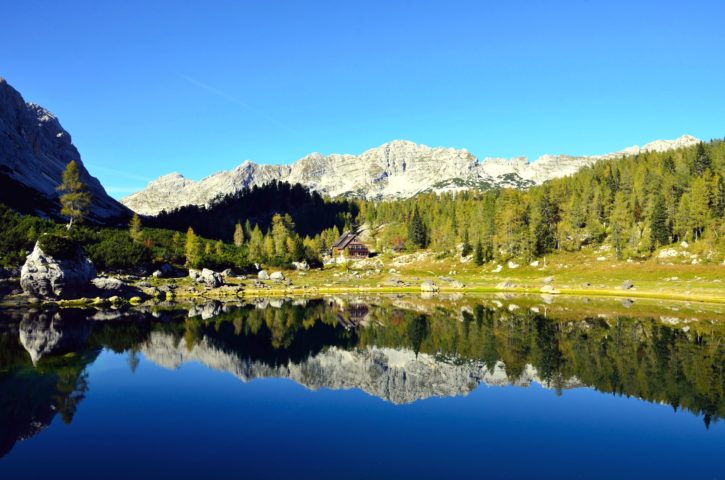 Berg, water, hout, reflectie, boulder, daglicht, lake