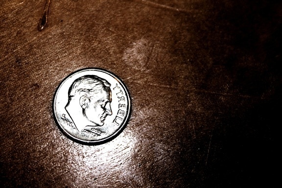starožitnosti, umění, cent, dřevěný stůl, stříbrné mince, peníze