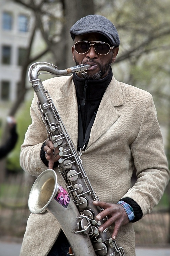 player saxofon