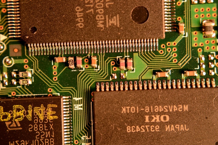 Computer-Chips, Schaltungen Motherboard