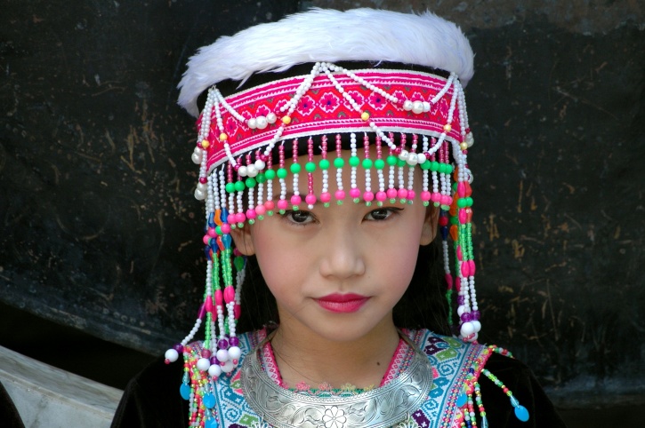 Thai-Mädchen, traditionelles Kleid, hübsches Mädchen