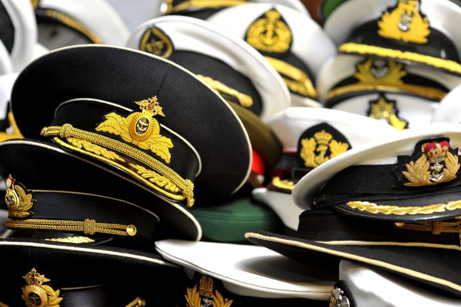 sombreros, gorras marinas del ejército