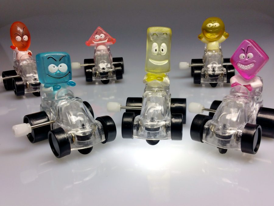 brinquedos de plástico de carro, desenhos animados