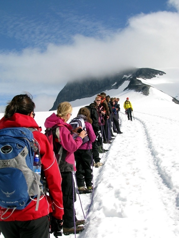 personas escalada, montaña, nieve