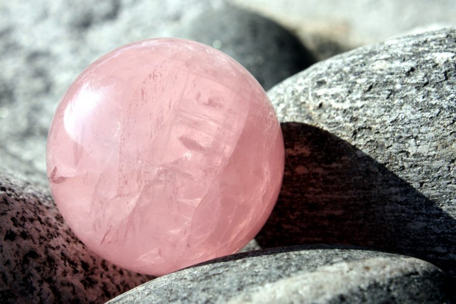 roze kwarts steen