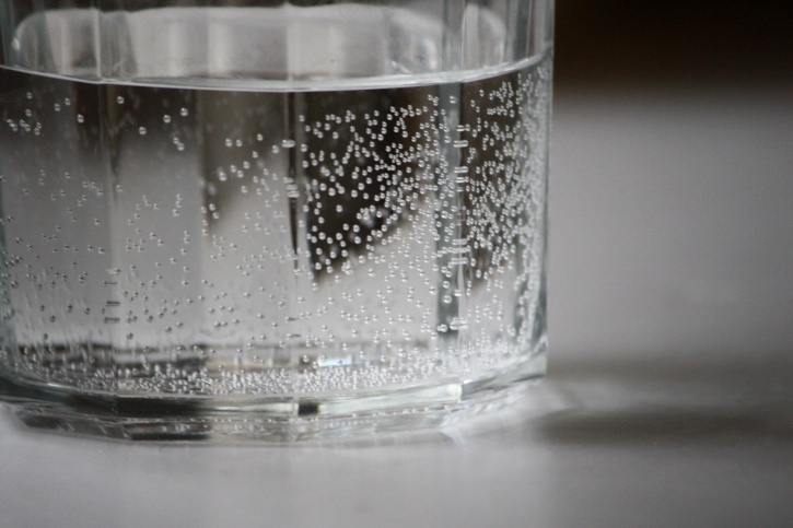 вода мехурчета, стъкло, прясна вода