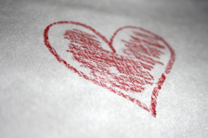Romance, červená pastelka, srdce