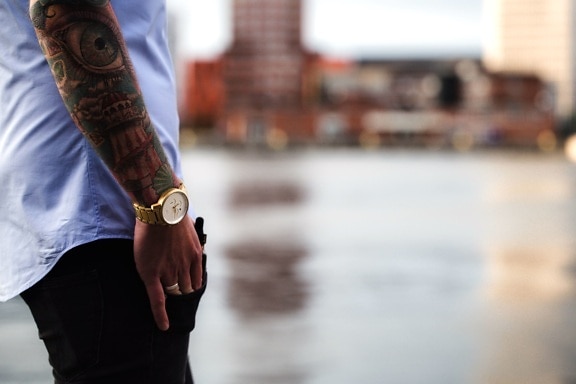 tatuaggio, braccio, viaggiare, urbano, orologio da polso, stile di vita