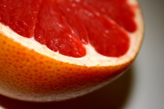 pomelo rojo, rebanada, fruta fresca