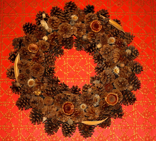 corona di pino, fatti a mano, decorazioni di Natale