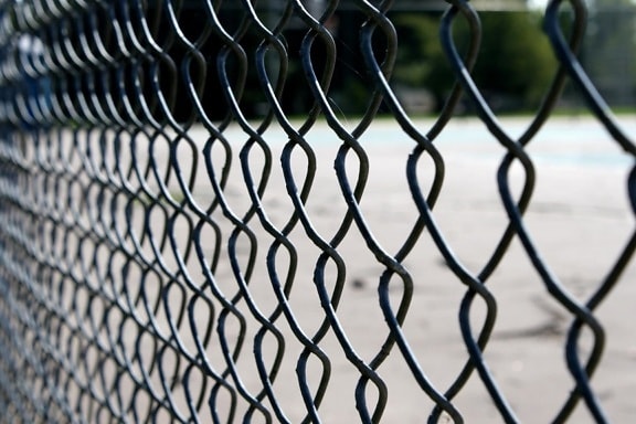ограда метална тел