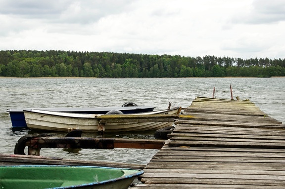 bateaux, plate-forme en bois