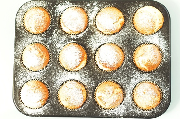 muffins, dessert, baking tray, sprinkled, sugar powder