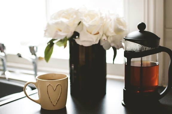 Tabuľka, čaj, šálka, kanvica, kvety, interiér, dekorácie, Raňajky, domáce potreby