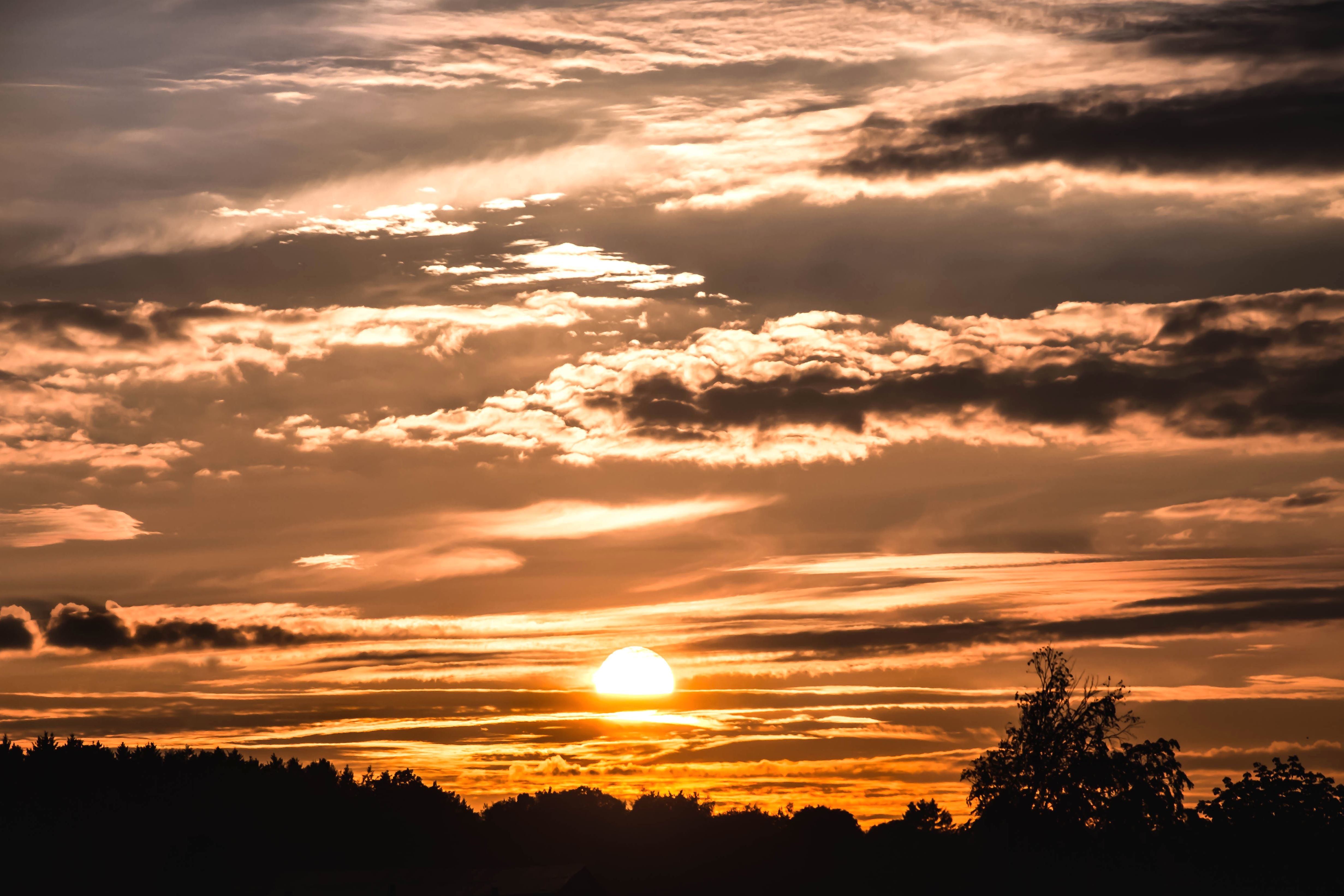 フリー写真画像 雲 空 太陽 夕暮れ 夜 雲