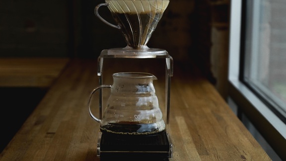 máquina de café, cafeteira, mesa, lanterna