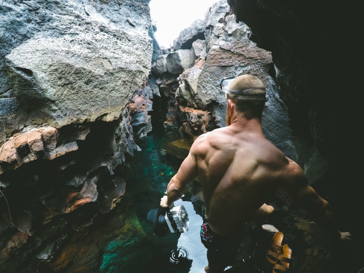 alpinisme, sport, exploration, l'homme, la roche, l'eau, l'aventure, la grotte