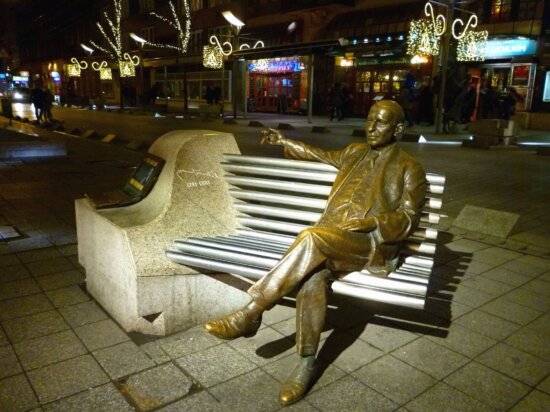 bench, statue, city, urban, sidewalk, attraction