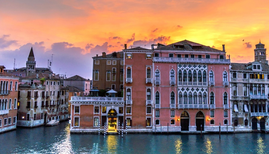 Італія, місто архітектури будівель, канал, місто, вода
