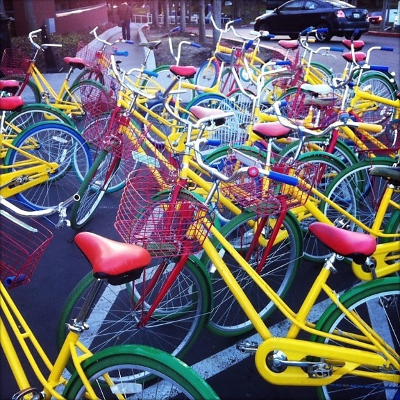 Bicyclettes, panier, parking, rue, coloré, transport
