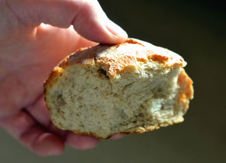 roti, tangan, makanan