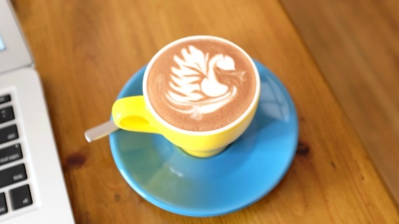 コーヒー カップの芸術