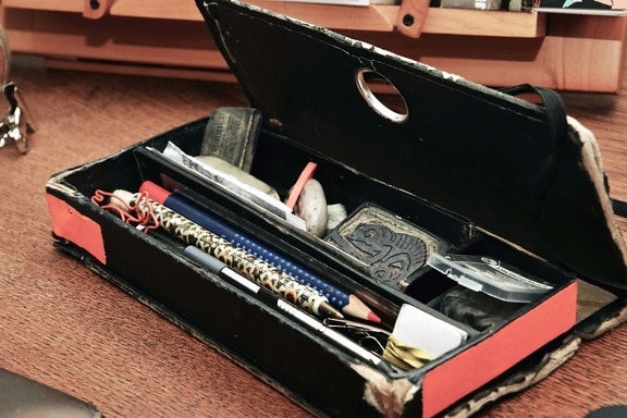 blyerts penna, box, tabell, låda, papp