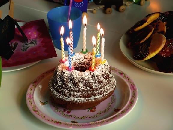 Pastel, cumpleaños, celebración, vela, placa, tabla