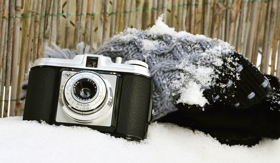 Cámara fotográfica, lente, análogo, antigüedad, retro, mecanismo, nieve