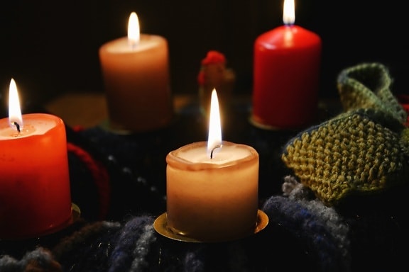 Candle flame, vax, varm, romantisk, dekoration