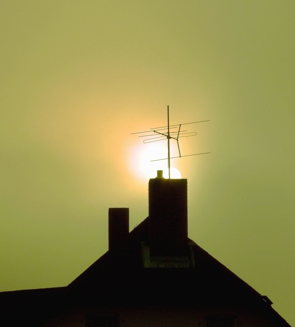 roof, silhouette, chimney, antenna, sky, Sun