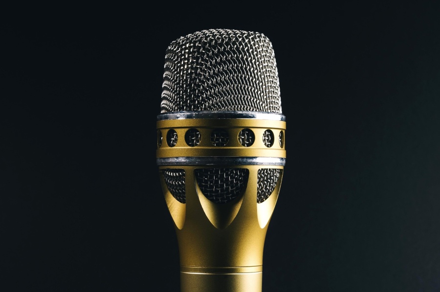 microfone de ouro,
