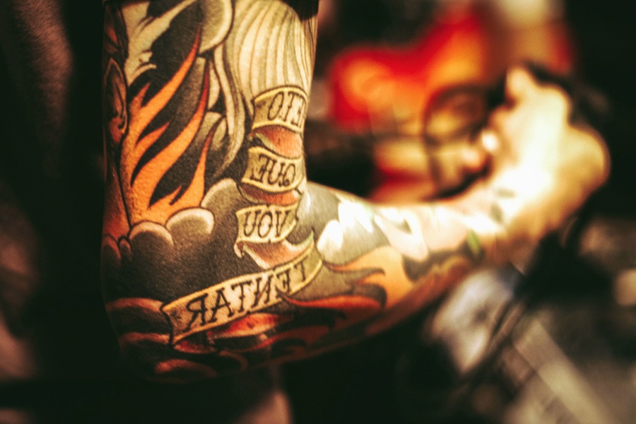 személy, az emberek, a tetoválás fotó modell, kéz, színes