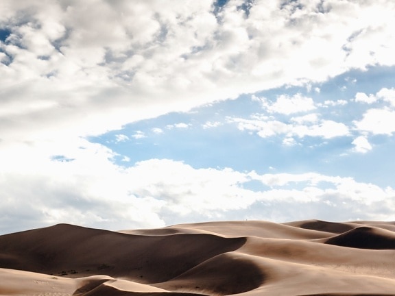 砂丘、砂、砂漠、空、雲