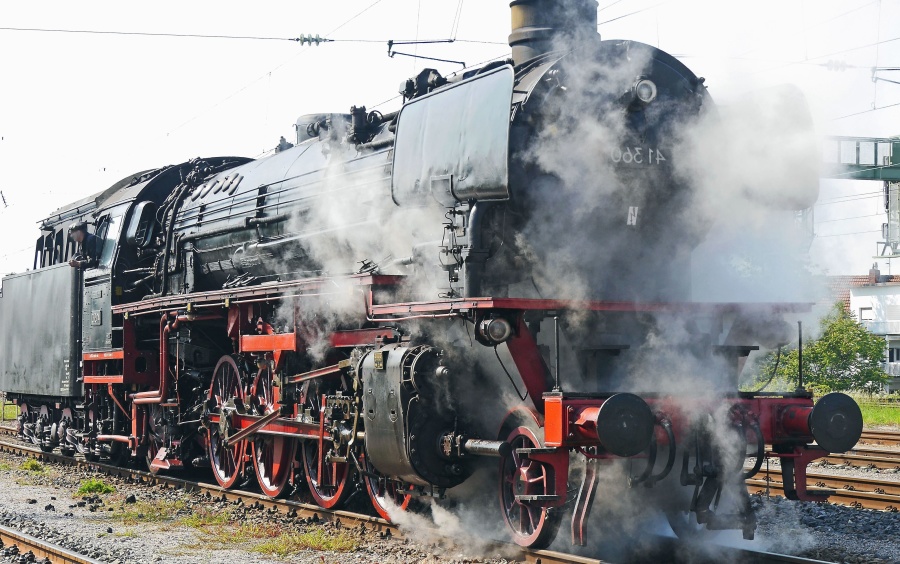 Parowa lokomotywa, pociąg, pali, silnik parowy, temperatury i ciśnienia