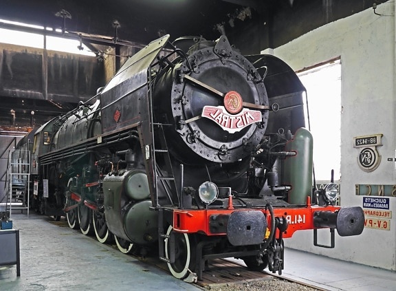 Tren, locomotora de vapor, museo, vapor, motor de vapor, mecánico, metal, garaje