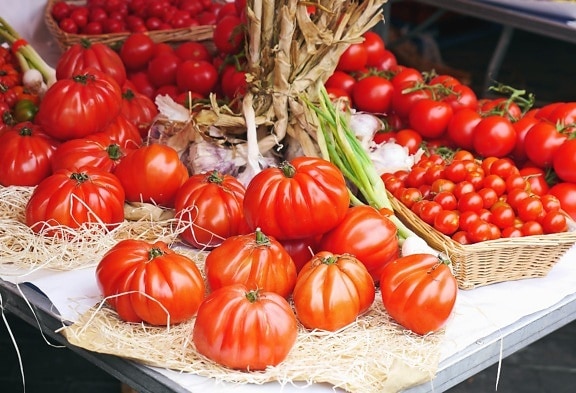 домати, зеленчуци, органични, кошница, таблица, храна