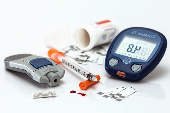 Medidor de azúcar en la sangre, dispositivo, tecnología, digital, insulina, jeringa, aguja
