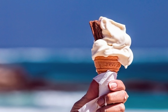 ice cream, cream, cold, refreshment, hand, napkin, sea, summer