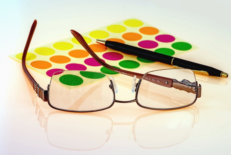 Glasögon, färger, penna, reflektion, diopter
