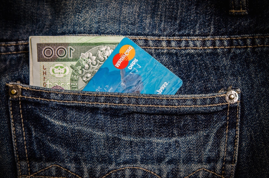 Argent, monnaie, carte de crédit, jeans, paiement