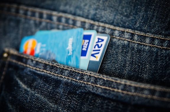 Jeans, tarjeta de crédito, textil, economía, negocios, finanzas
