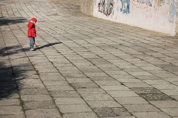 child, plate, concrete, shadow, city, graphite, wall