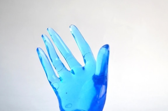 Bleu, main, cristal, art, verre, sculpture