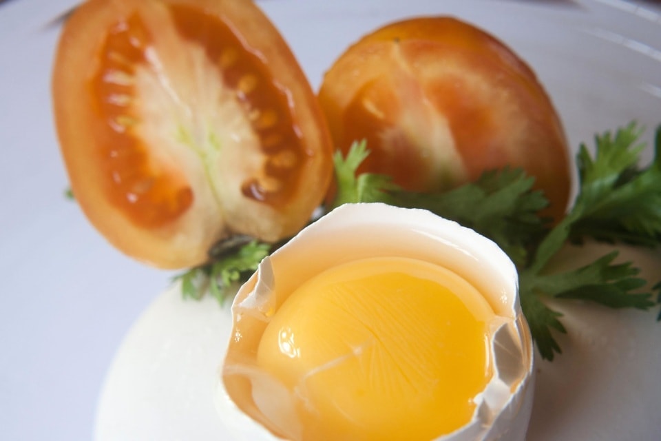 Free picture: egg, yolk, yellow, ingredient, food, breakfast, diet