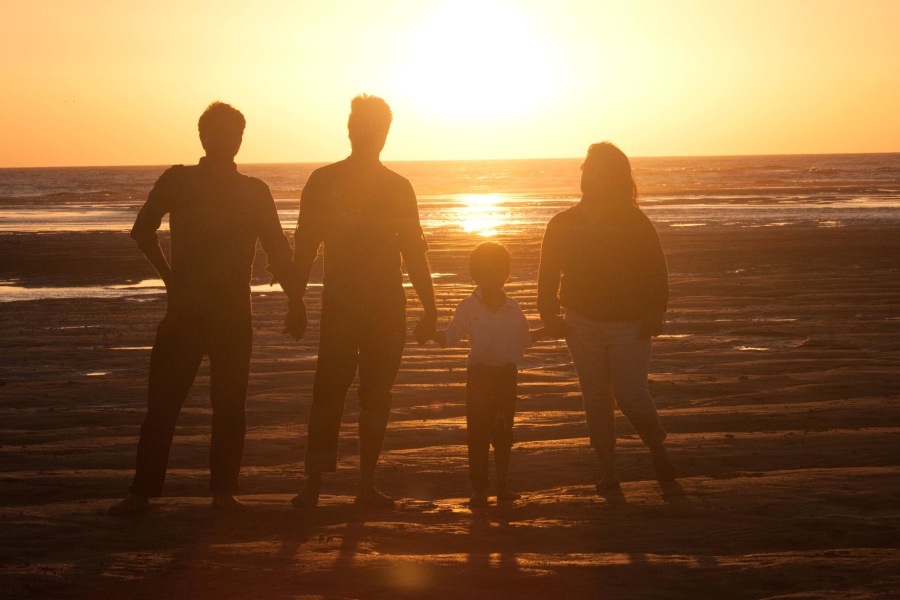 család, strand, naplemente, silhouette, szabadidő