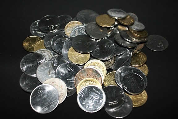 Metal moneda, dinero, efectivo, oscuro, sombra
